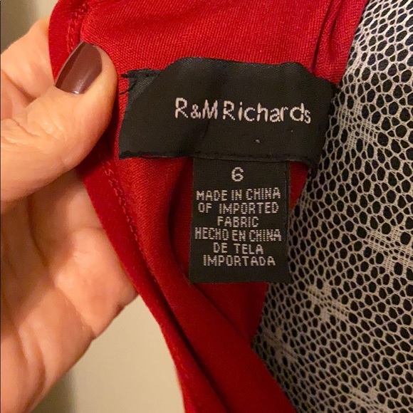 Formal dress - Picture 6 of 6